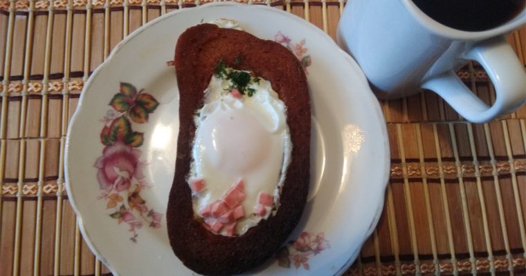Бутерброд с яйцом